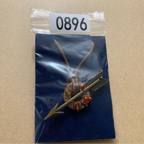 🔥5/$20🔥 Arrow Necklace and Macrame Bracelet New and Handmade - Picture 4 of 4